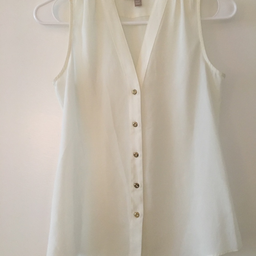 Sleeveless Banana Republic Button Up Blouse
